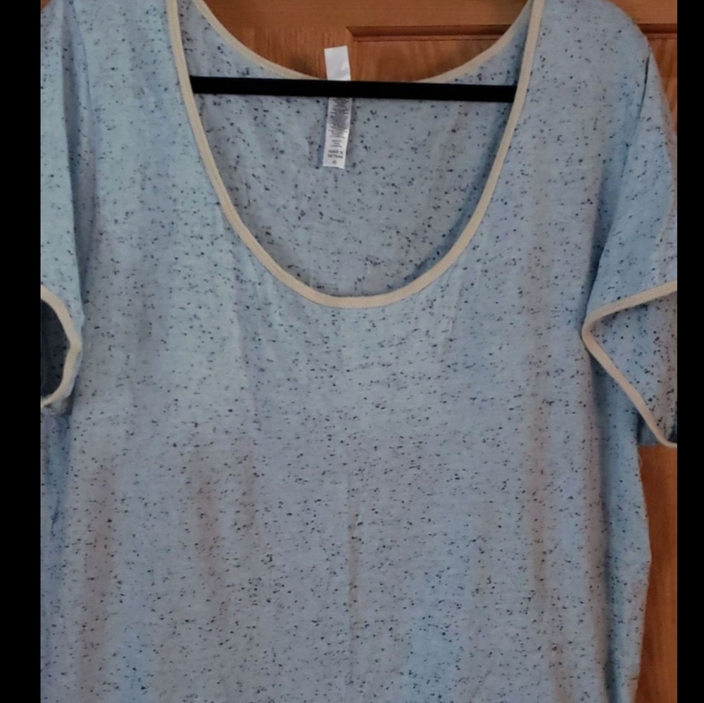 LulaRoe Classic Tee